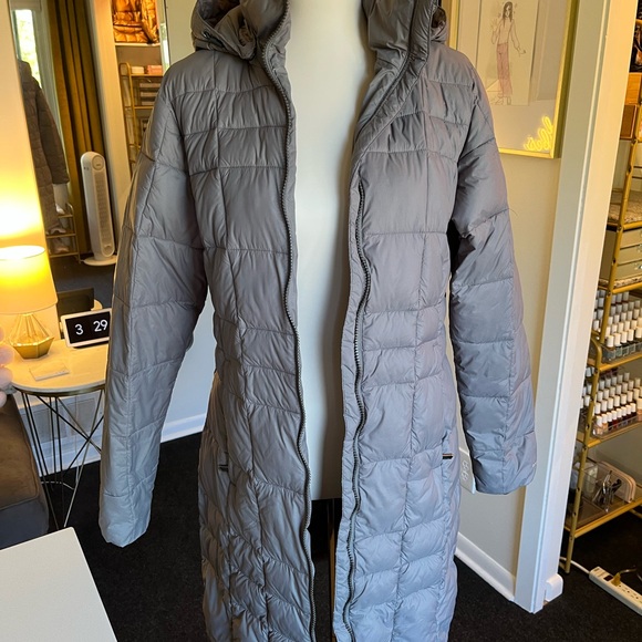 Columbia Women's Gray Puffer Jacket - Picture 1 of 12
